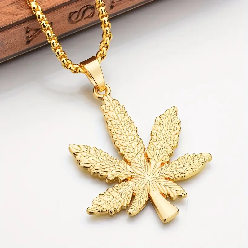 Xiha Gold Maple Leaf Pendant Necklace 