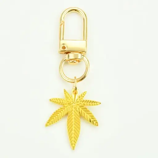 Zinc Alloy Maple Leaf Keychain 